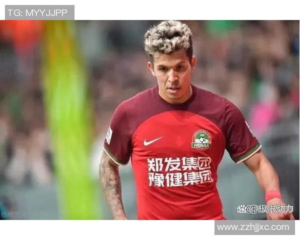 足球巨星幕后训练揭秘：私下刻苦训练如何塑造顶级球技与体能